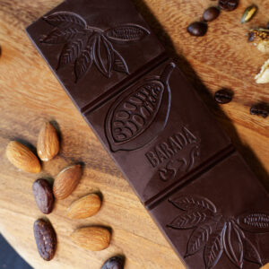 Plain 90% dark chocolate. 100g